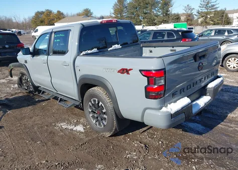 2024 Nissan Frontier Pro-4X 4X4 z USA, uszkodzony, nr VIN 1N6ED1EK9RN668175